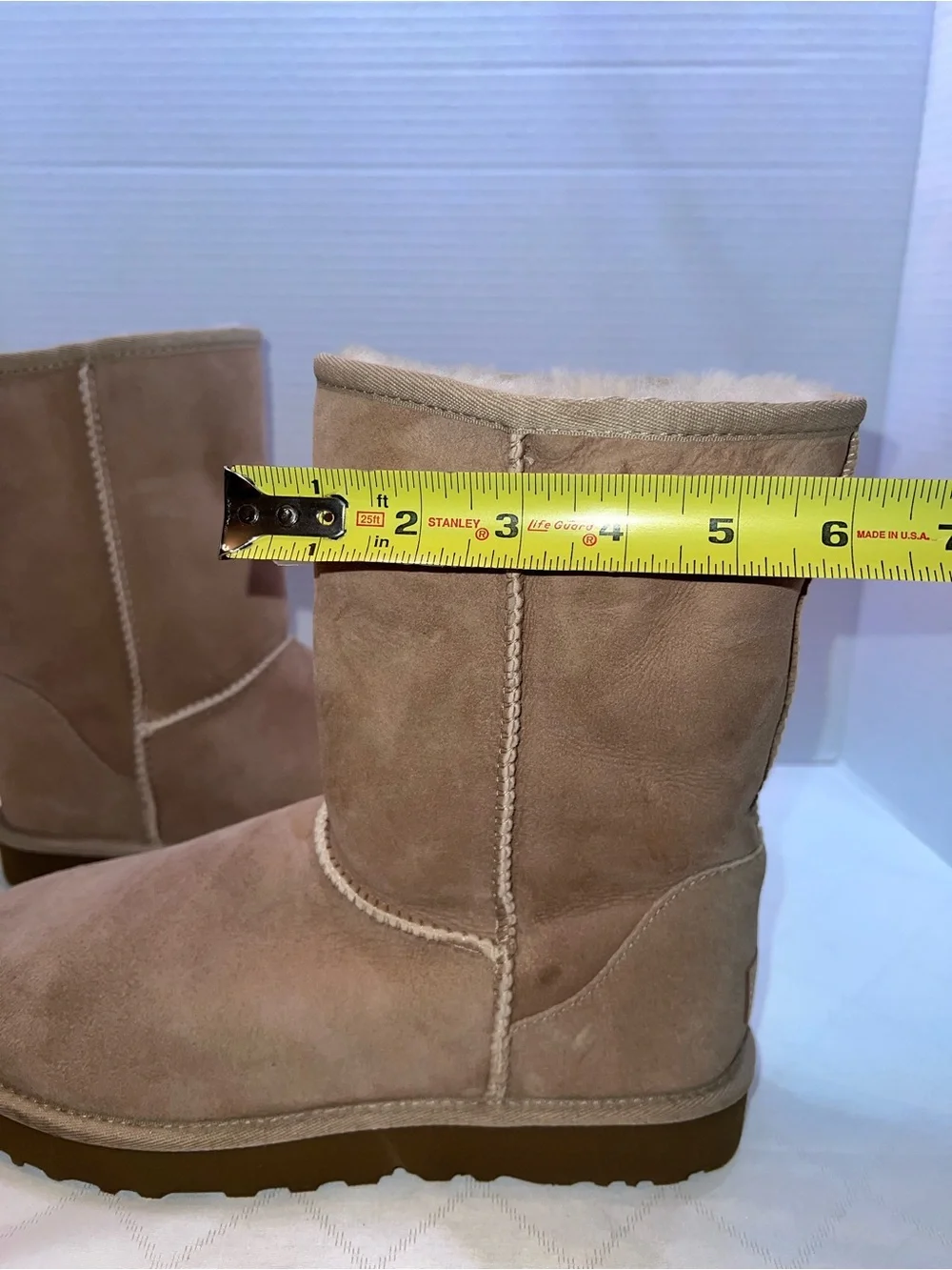 Ugg Classic Short II Boots Women’s Size: 9 NEW